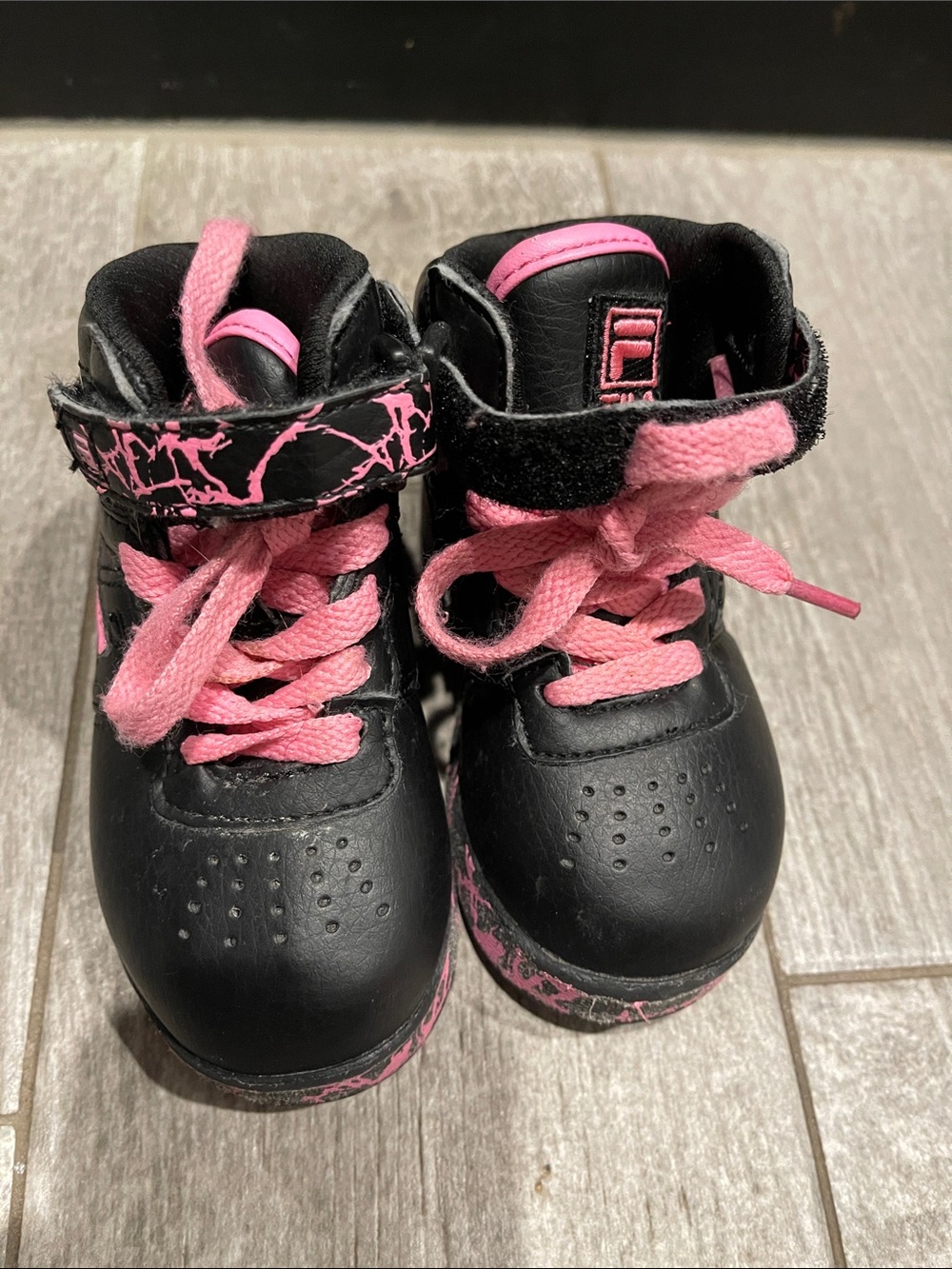 Fila Kids Black and Pink High-Top Boots with Velcro Strap